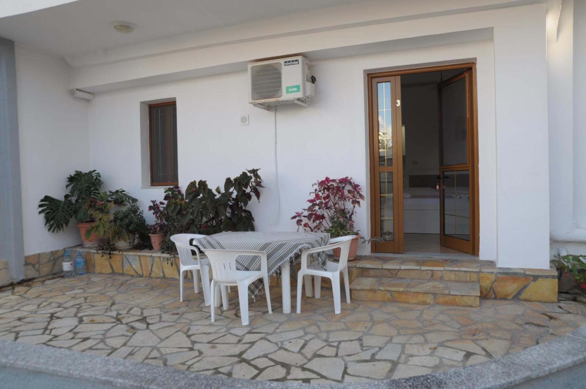 Hola Rooms Εξαμίλιο Εξωτερικό φωτογραφία