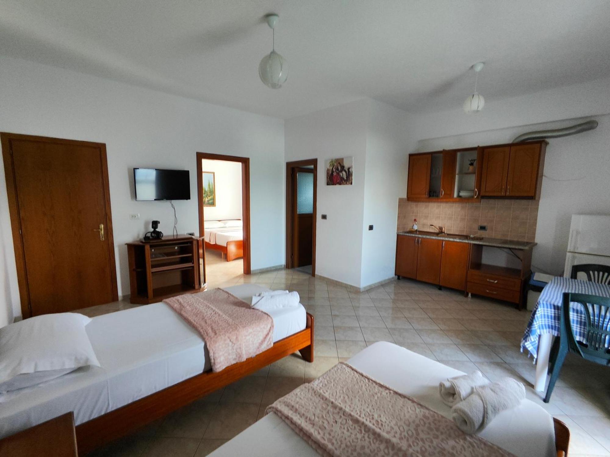 Hola Rooms Εξαμίλιο Εξωτερικό φωτογραφία