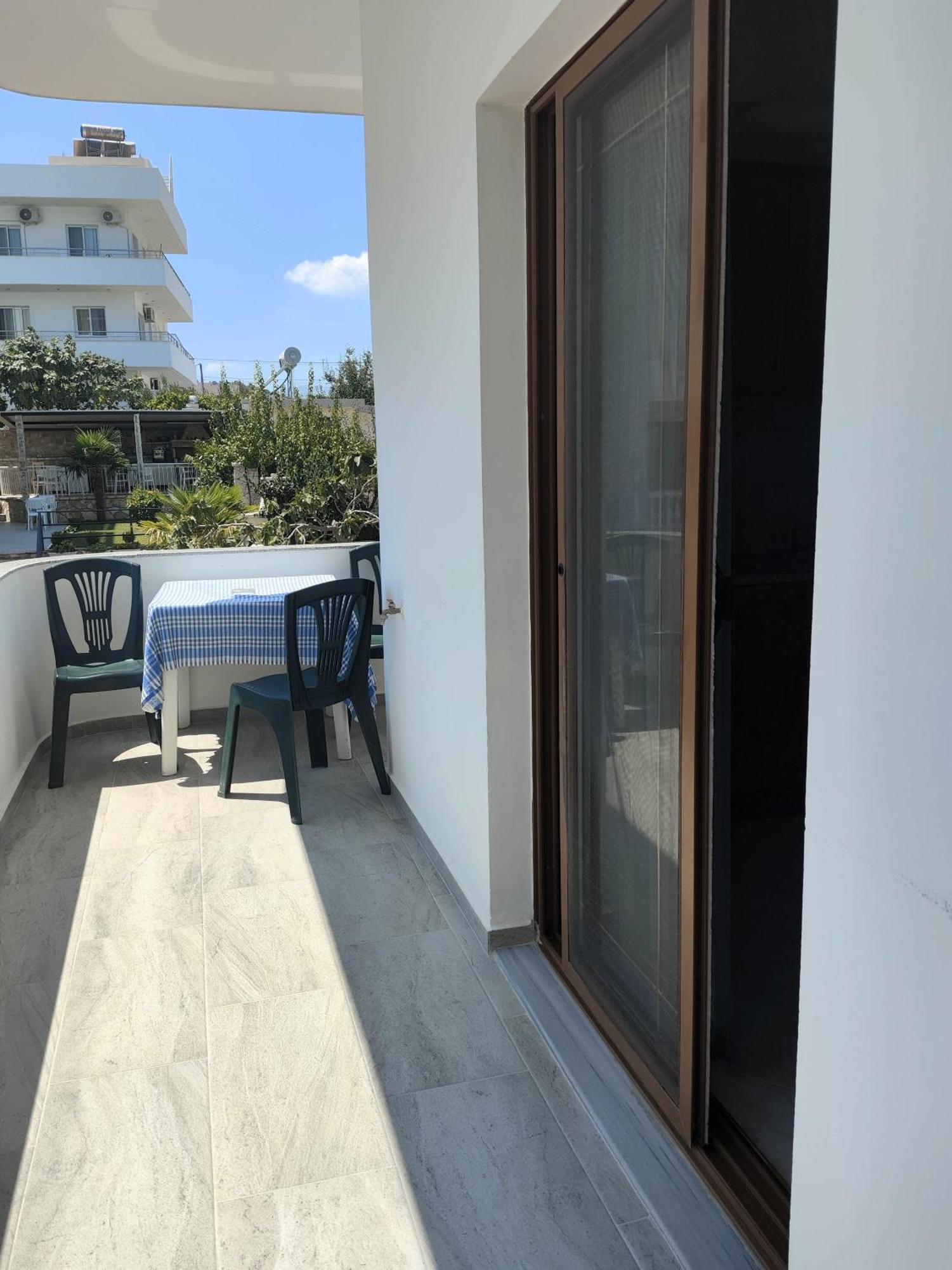 Hola Rooms Εξαμίλιο Εξωτερικό φωτογραφία